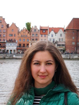 Portrety - Sofia Portrety - na zdjęciach Sofia. Gdynia Orłowo i Gdańsk Główny.